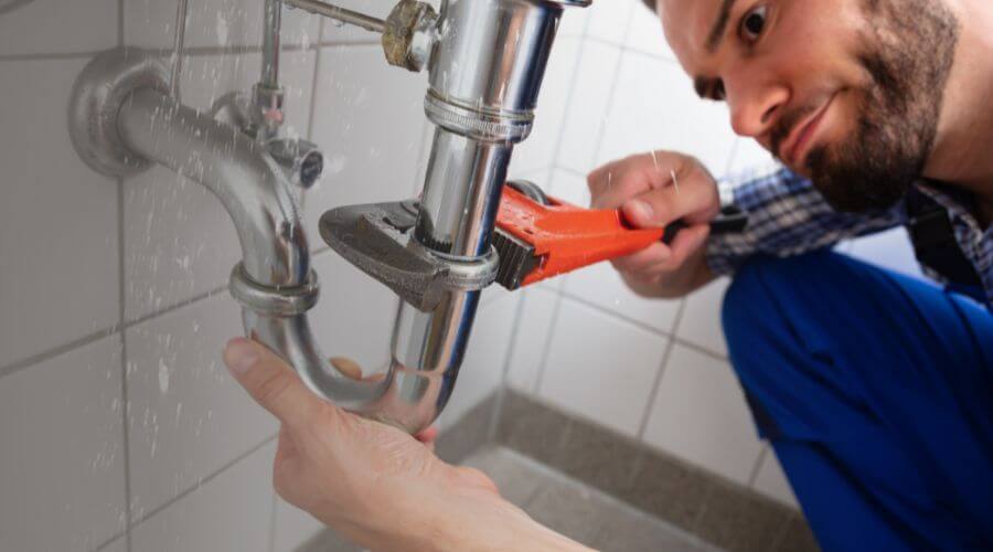 Professional same day plumber services in Harlan, IN